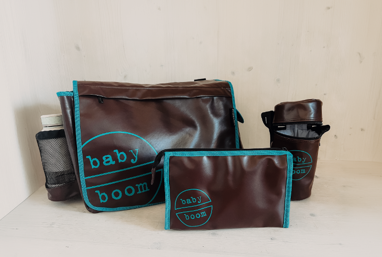 07 14 NAVYBOOT-NAPPY BAG BABY-BOOM